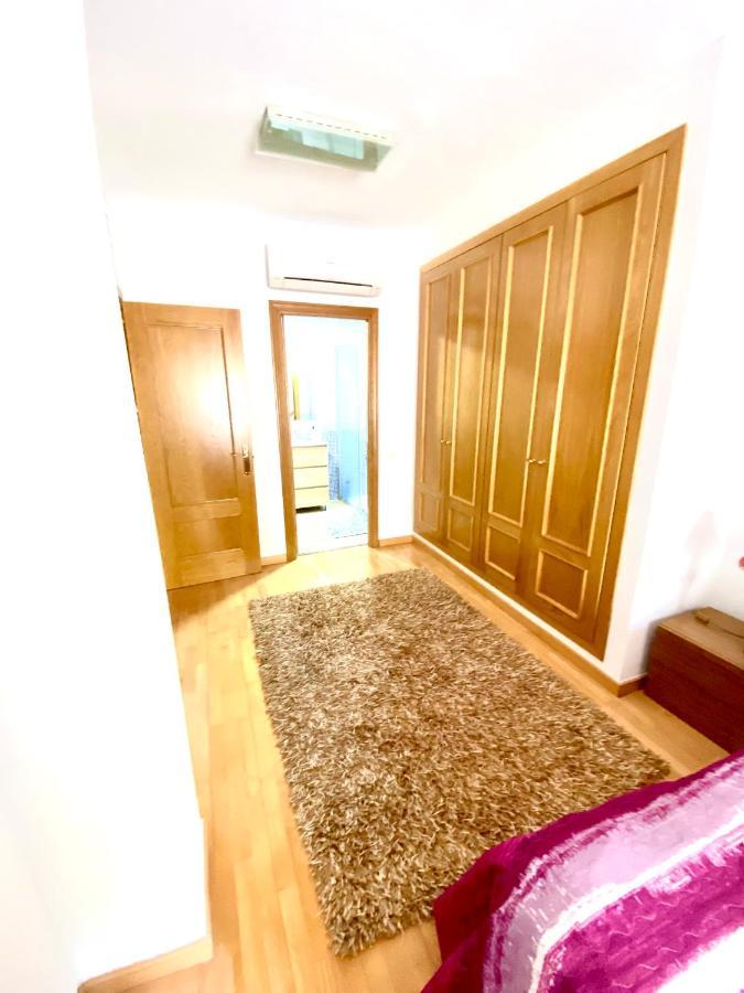 Roni Rooms Salou Esterno foto