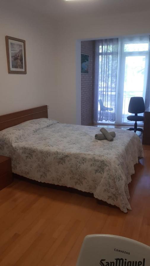 Roni Rooms Salou Esterno foto